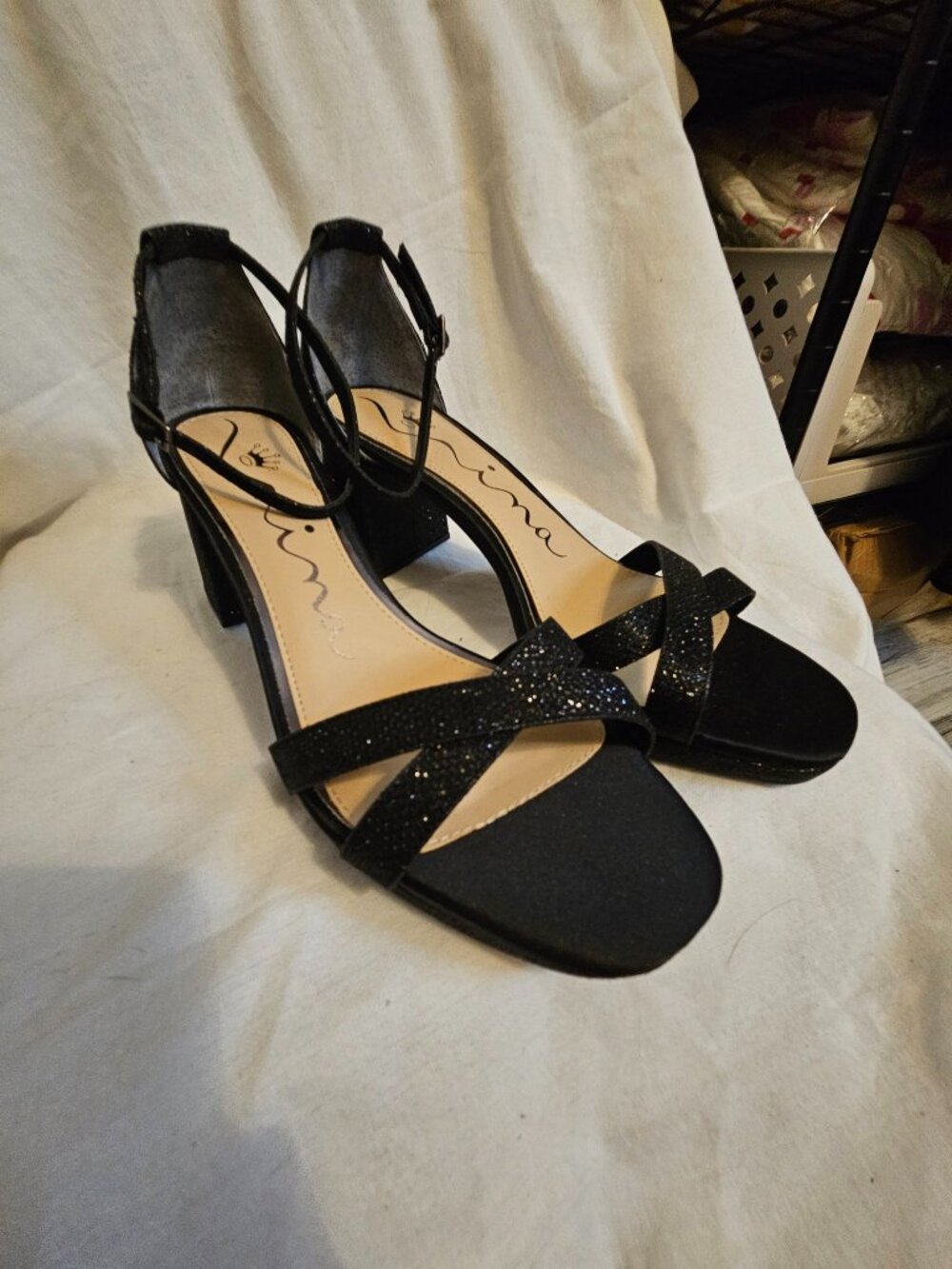 Size 9 Nina Berneta Black Glitter Strappy Block Heel Sandals Never Worn